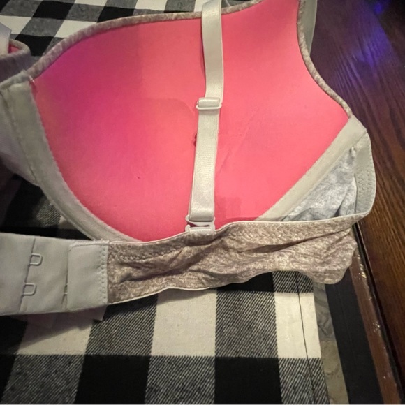 PINK Push up Bra - Picture 4 of 5